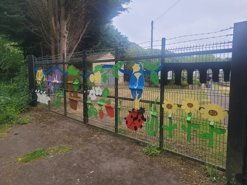 Other image for Barnsley’s best garden: Volunteers chip in to make Springvale a success